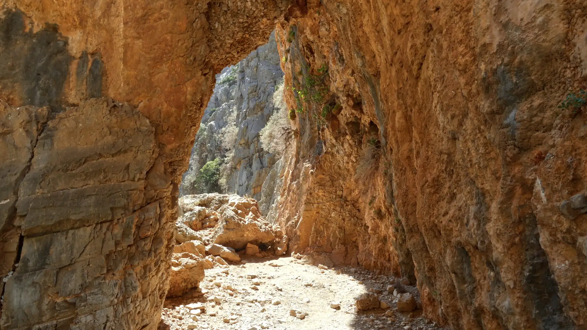 palaiochora-crete-rent-car